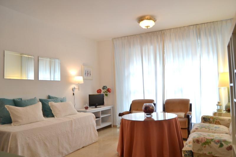 Apartamento Carlos Canal Севилья Экстерьер фото